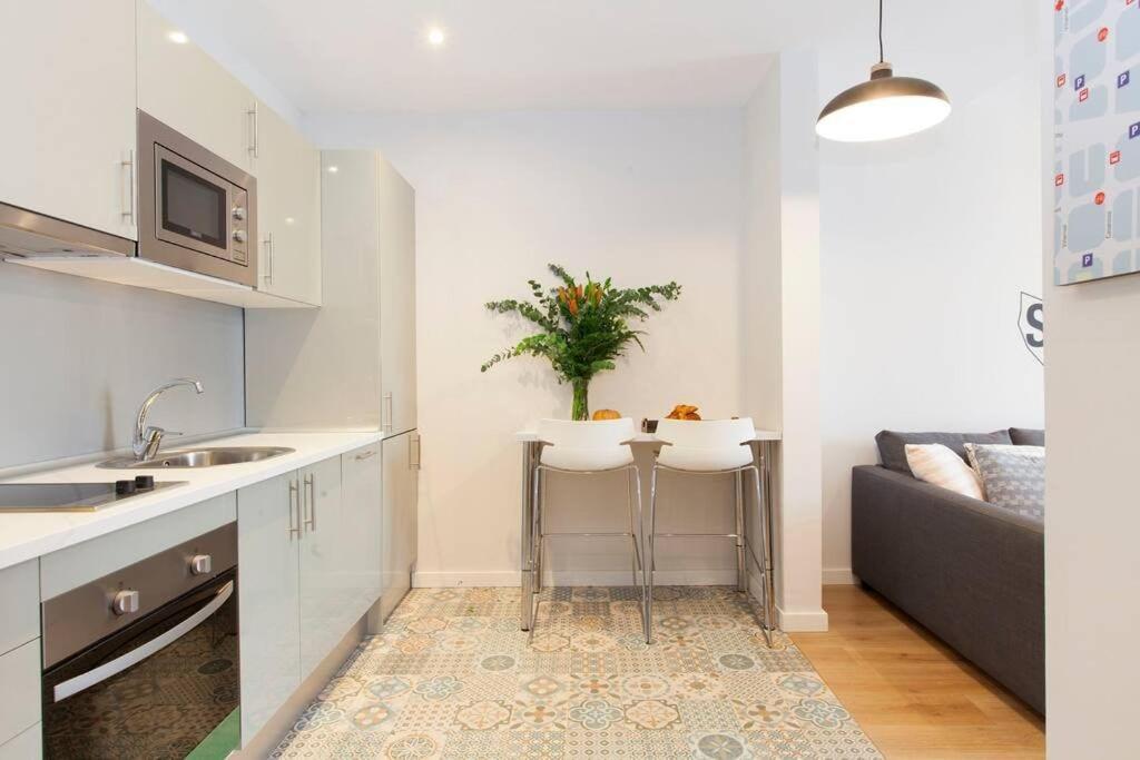 ברצלונה Beautiful 4Bd 4Ba Apartment In Eixample District מראה חיצוני תמונה
