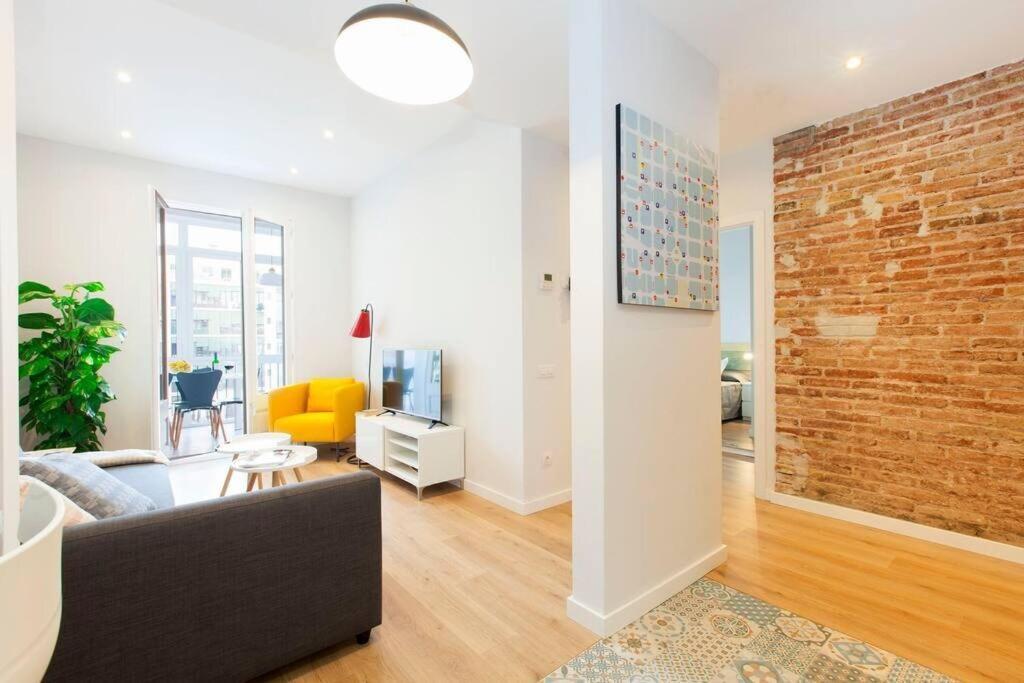 ברצלונה Beautiful 4Bd 4Ba Apartment In Eixample District מראה חיצוני תמונה